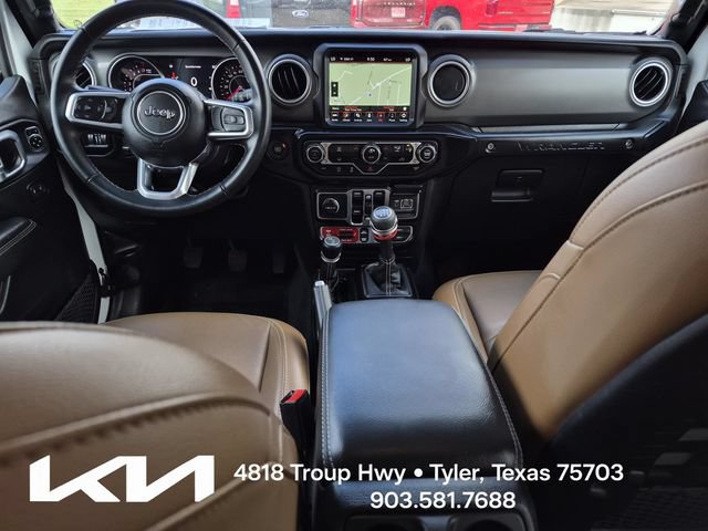 Used 2022 Jeep Wrangler Unlimited Rubicon w/ LED Lighting Group AWD/4WD image 24