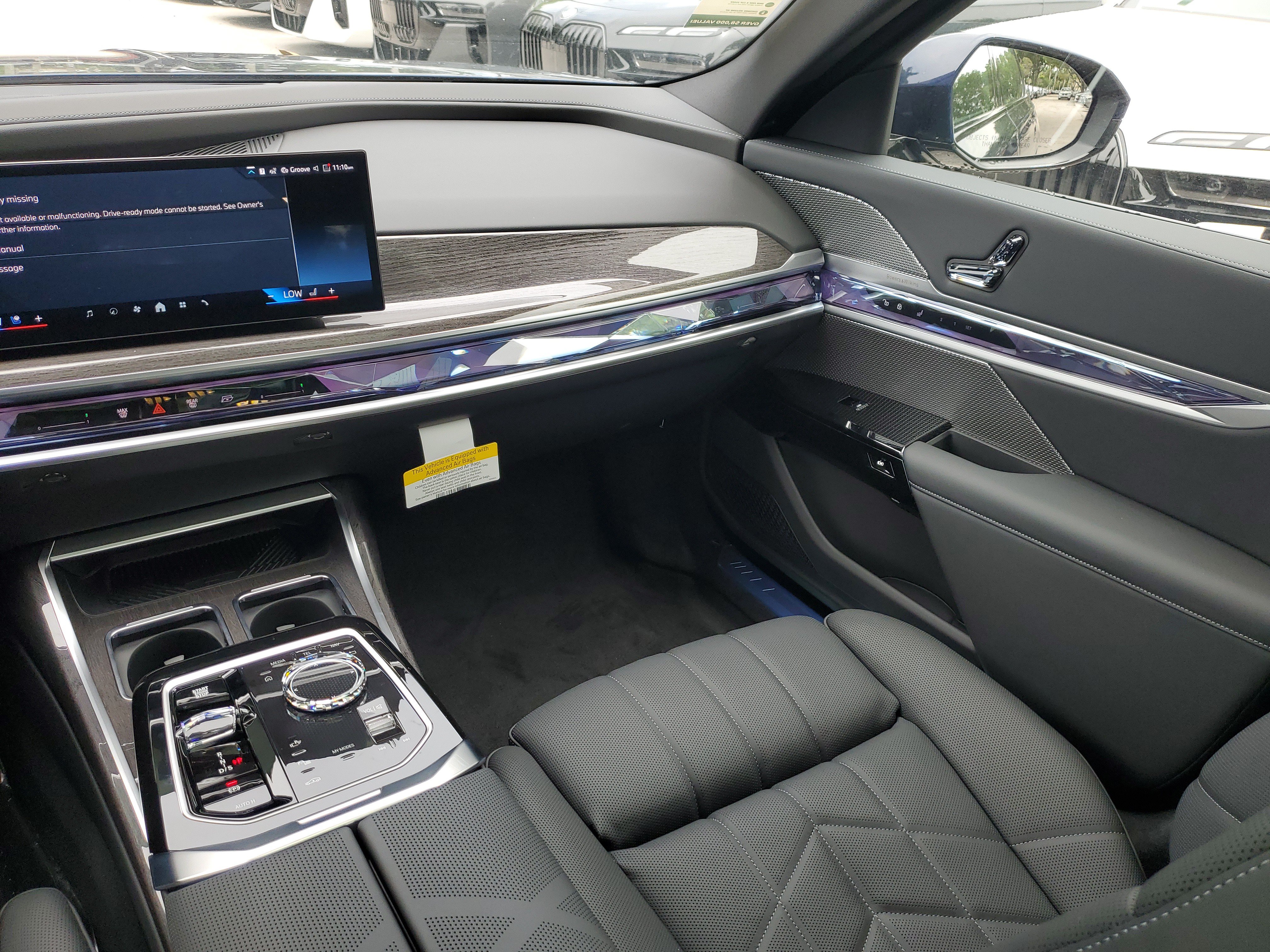 New 2026 BMW 760i xDrive w/ Luxury Rear Seating Package AWD/4WD image 14