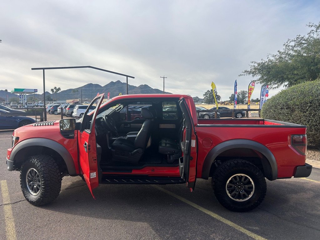 Used 2010 Ford F150 Raptor image 3