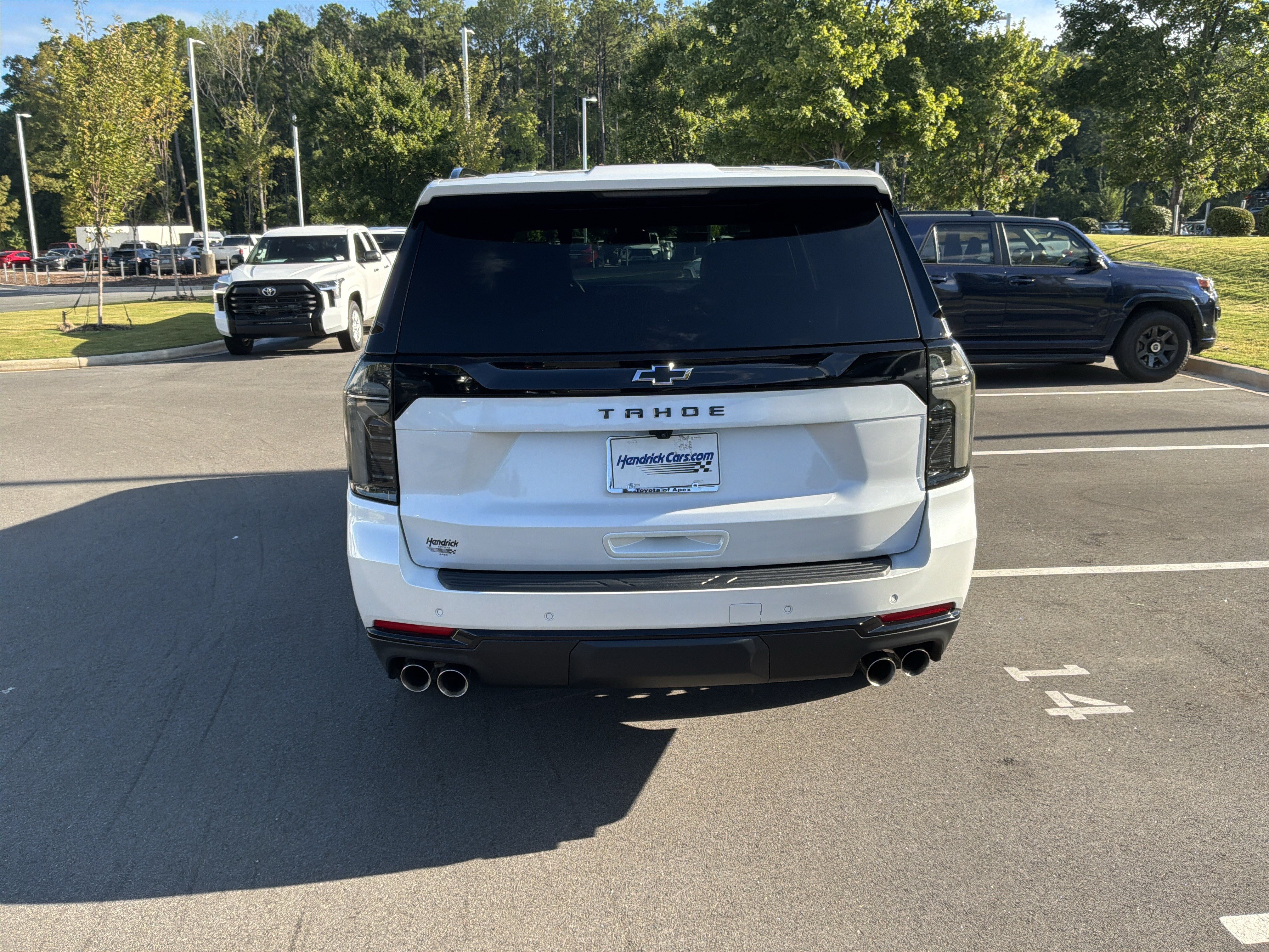 Used 2025 Chevrolet Tahoe Z71 w/ Comfort Package AWD/4WD image 9