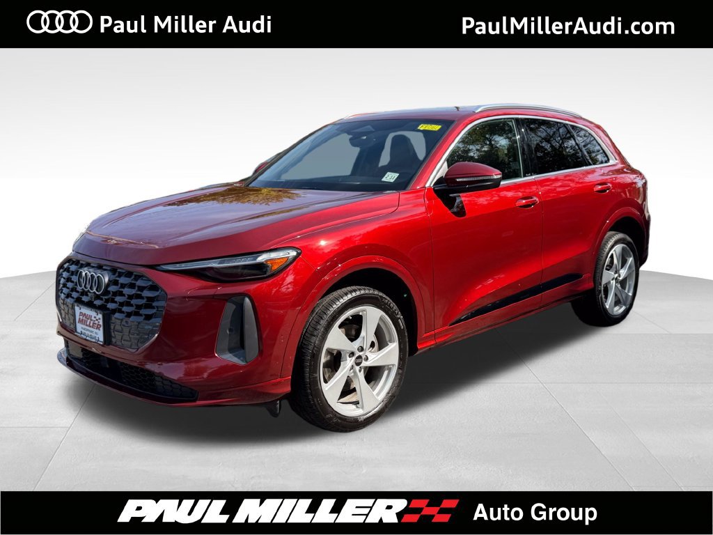 Used 2025 Audi Q5 Premium Plus w/ Premium Plus