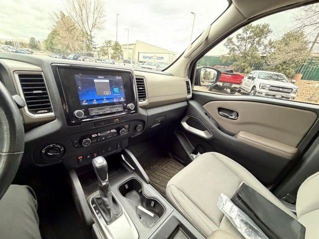 Used 2023 Nissan Frontier SV w/ SV Convenience Package image 21