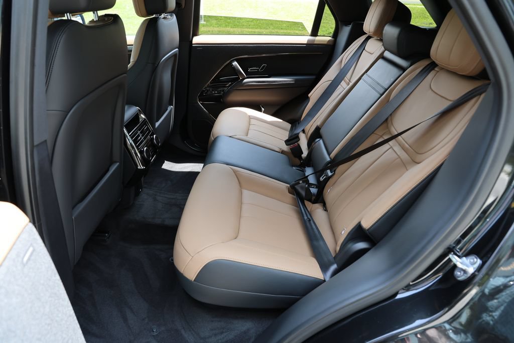 New 2026 Land Rover Range Rover Sport Dynamic SE AWD/4WD image 15