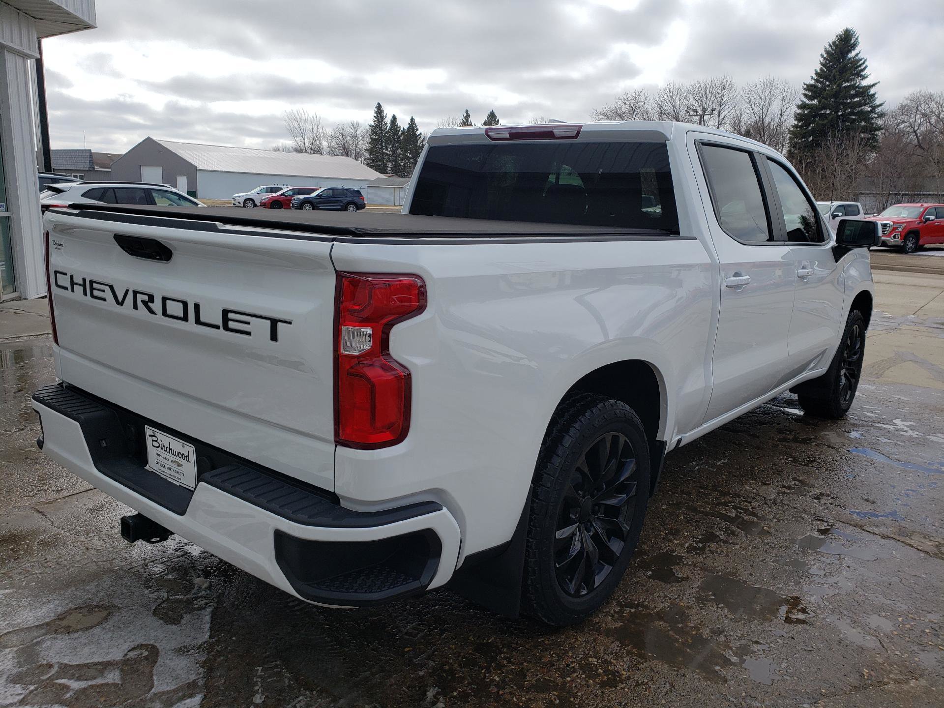 Used 2024 Chevrolet Silverado 1500 RST AWD/4WD image 5