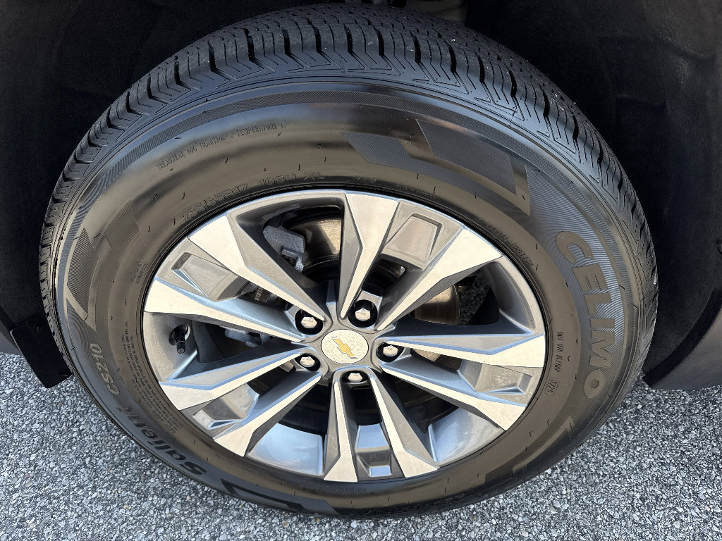 Used 2025 Chevrolet Equinox LT w/ Convenience Package II FWD image 86