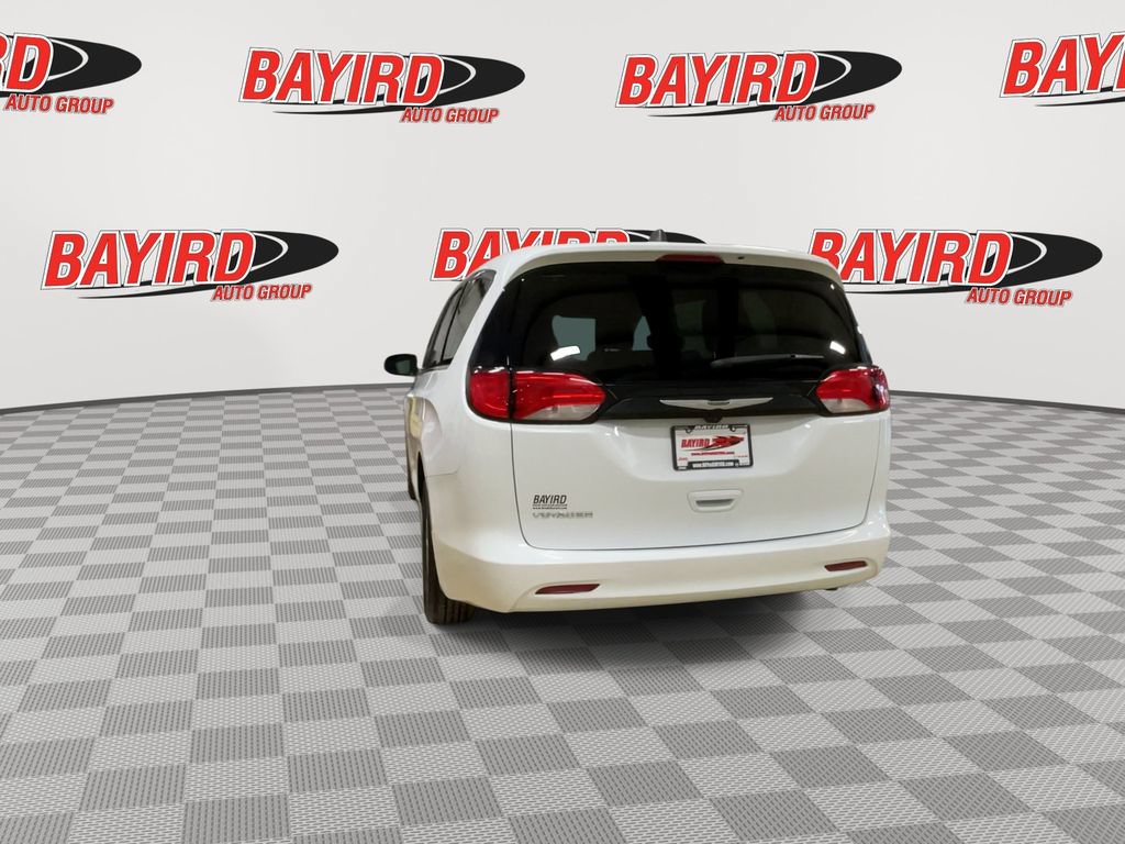 Used 2024 Chrysler Voyager LX FWD image 7
