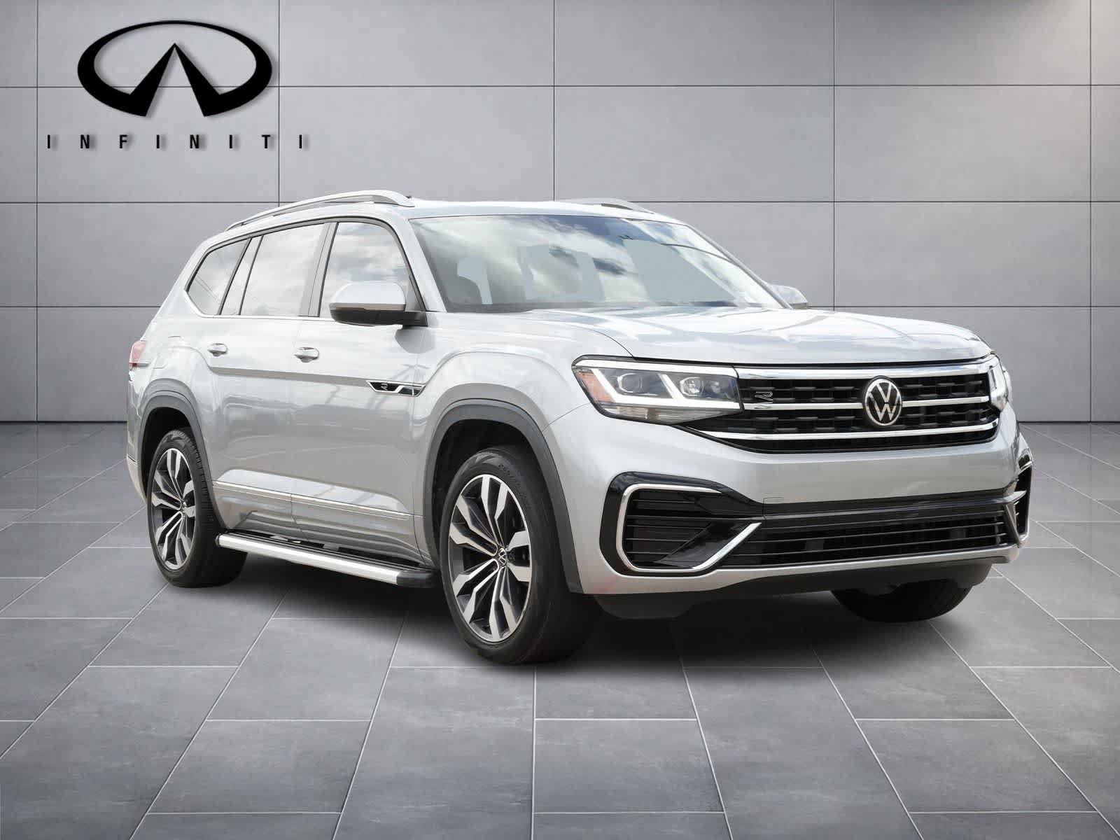 Used 2021 Volkswagen Atlas SEL R-Line FWD image 3