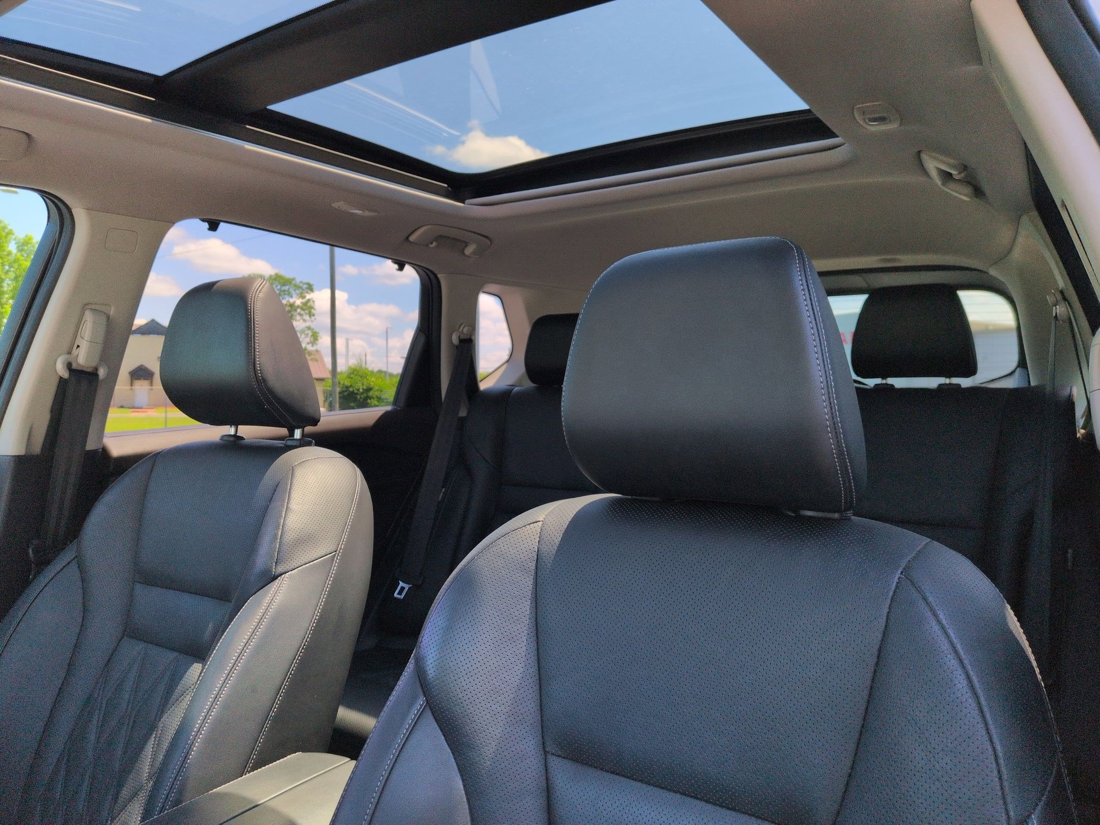 Used 2021 Nissan Rogue Platinum AWD/4WD image 29