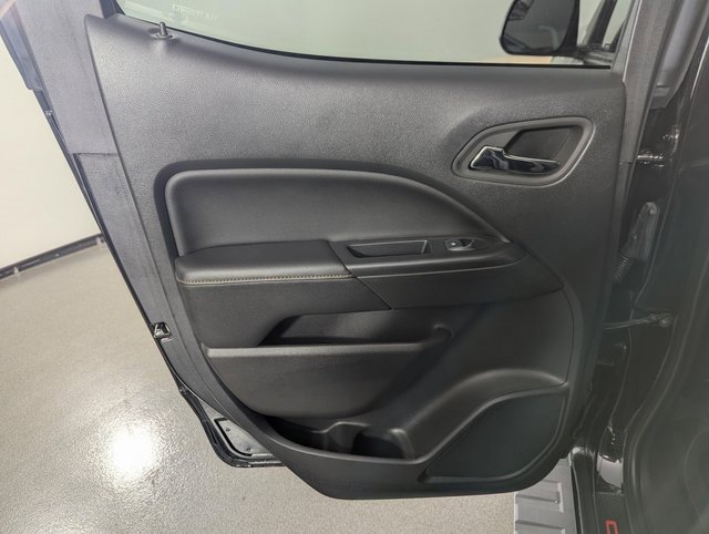 Used 2022 GMC Canyon AT4 image 15