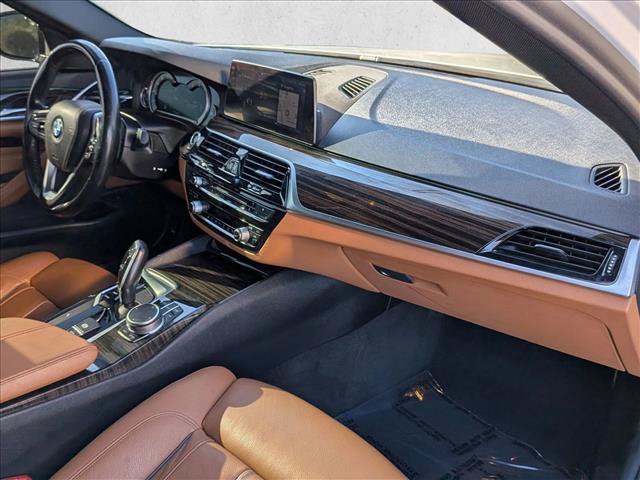 Used 2019 BMW 530i w/ Convenience Package RWD image 22