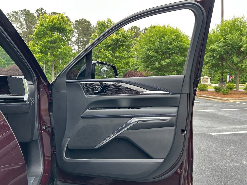 Used 2026 Cadillac Escalade IQ Sport 1 w/ LPO, Floor Liner Package AWD/4WD image 68