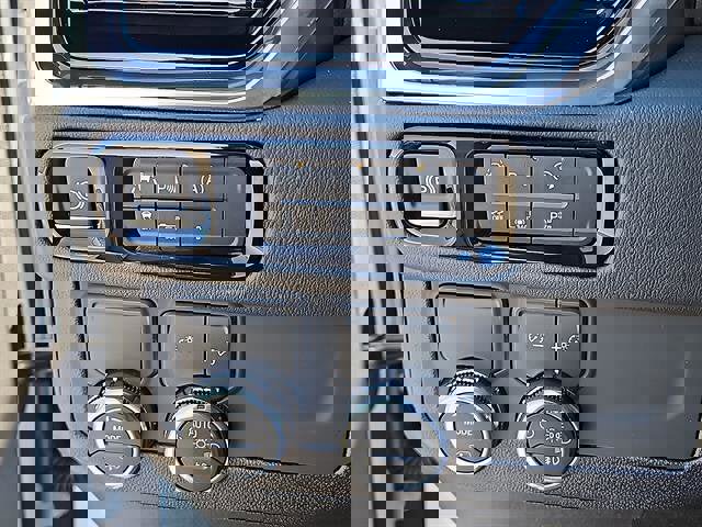 New 2026 GMC Yukon Denali w/ Sun & Power Step Package image 15