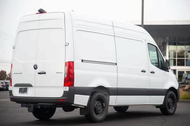 Used 2025 Mercedes-Benz Sprinter 2500 image 11