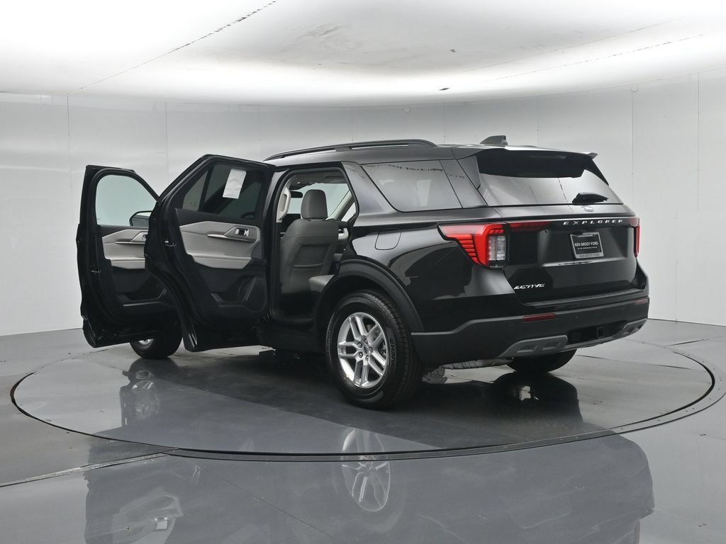 New 2026 Ford Explorer Active w/ Active Comfort Package RWD image 33