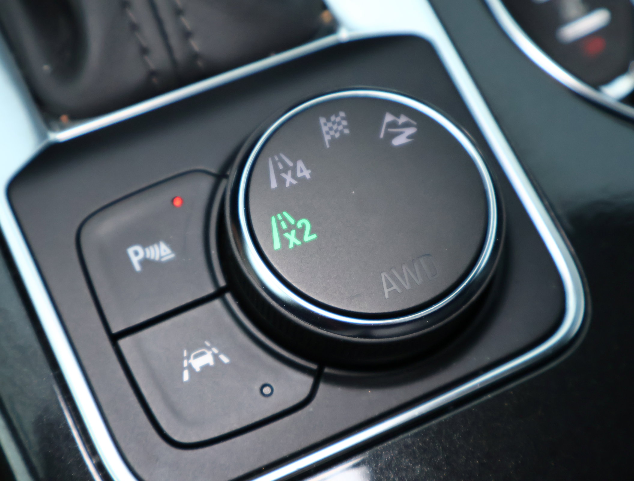 Used 2025 Chevrolet Blazer Premier w/ Driver Confidence II Package AWD/4WD image 22