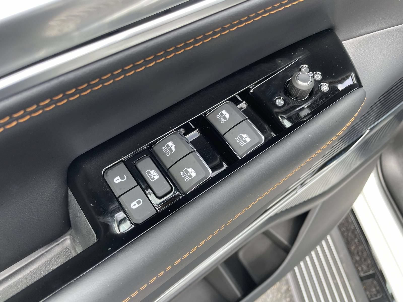 New 2026 Jeep Grand Wagoneer L Summit AWD/4WD image 20