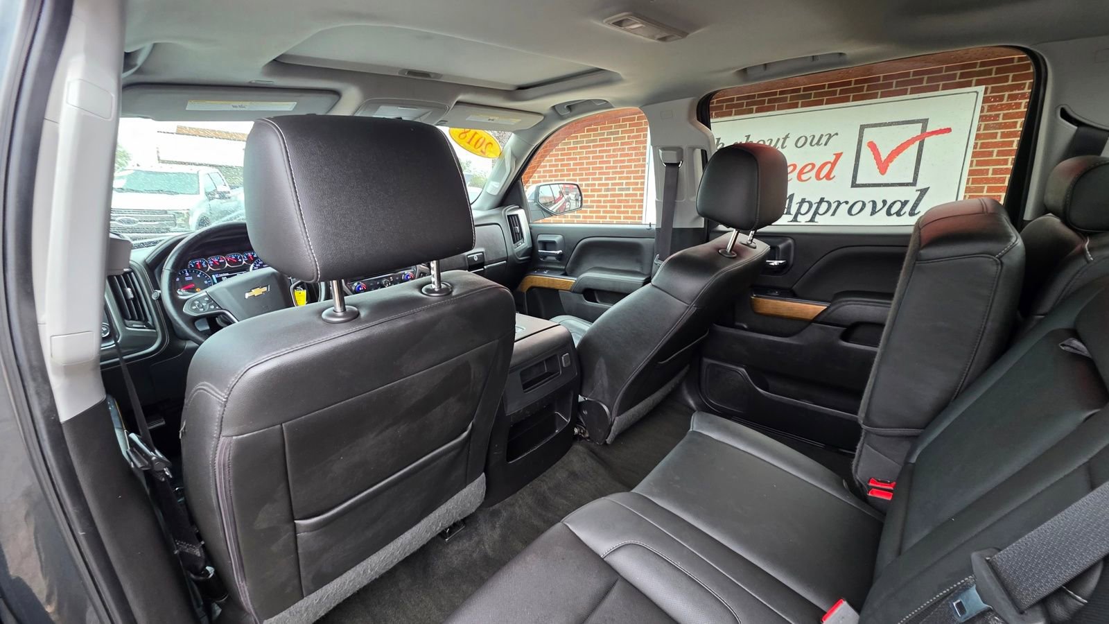 Used 2018 Chevrolet Silverado 1500 LTZ w/ Sport Package AWD/4WD image 11