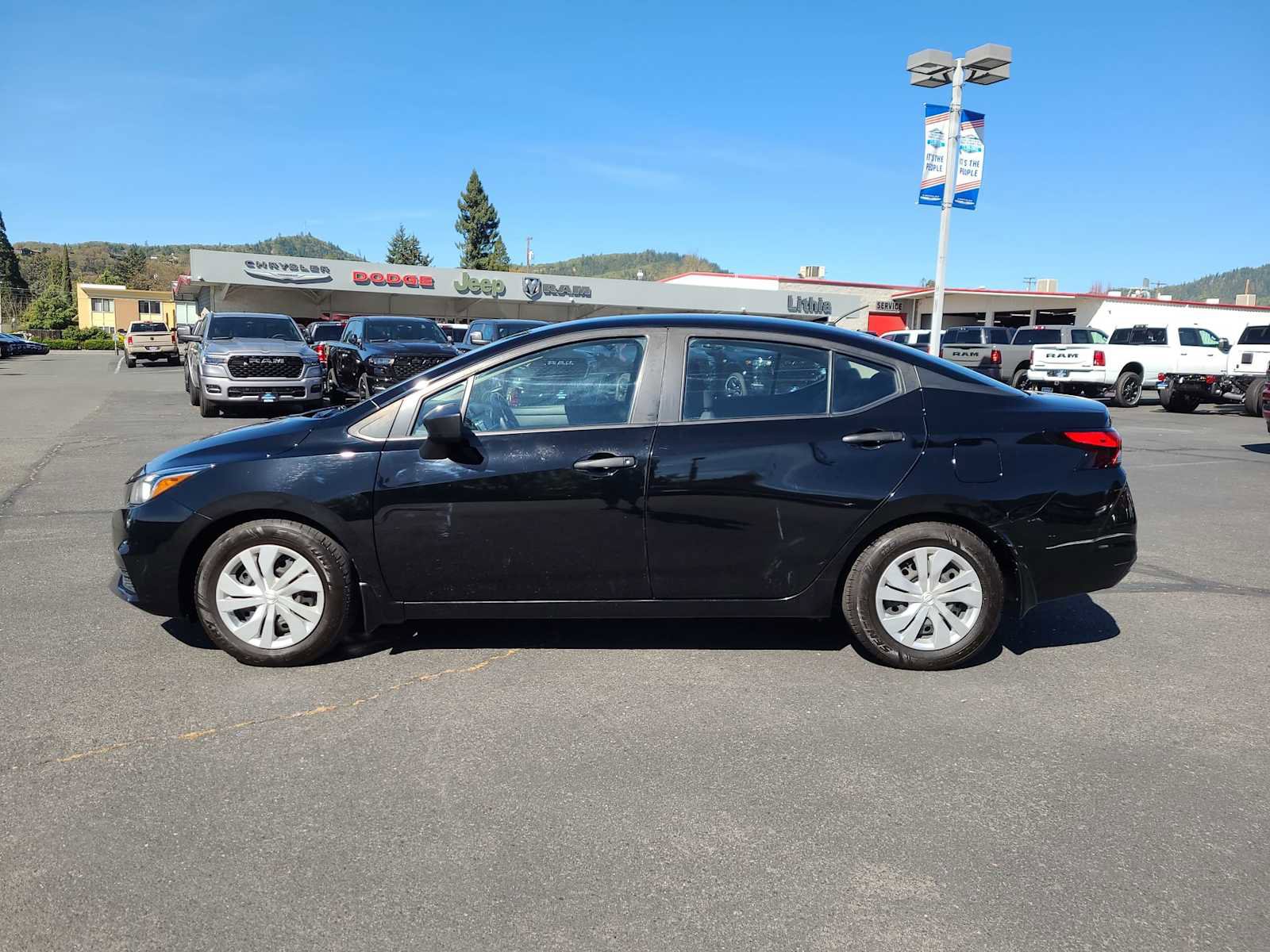 Used 2020 Nissan Versa S image 11