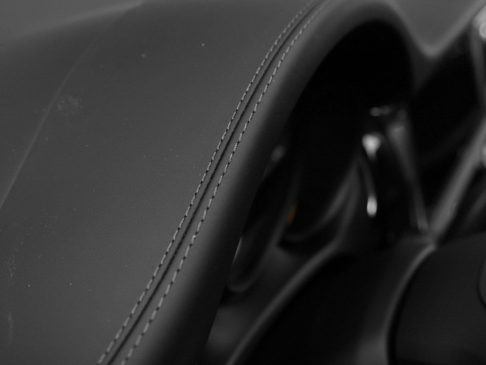 New 2025 Porsche Macan Turbo image 31