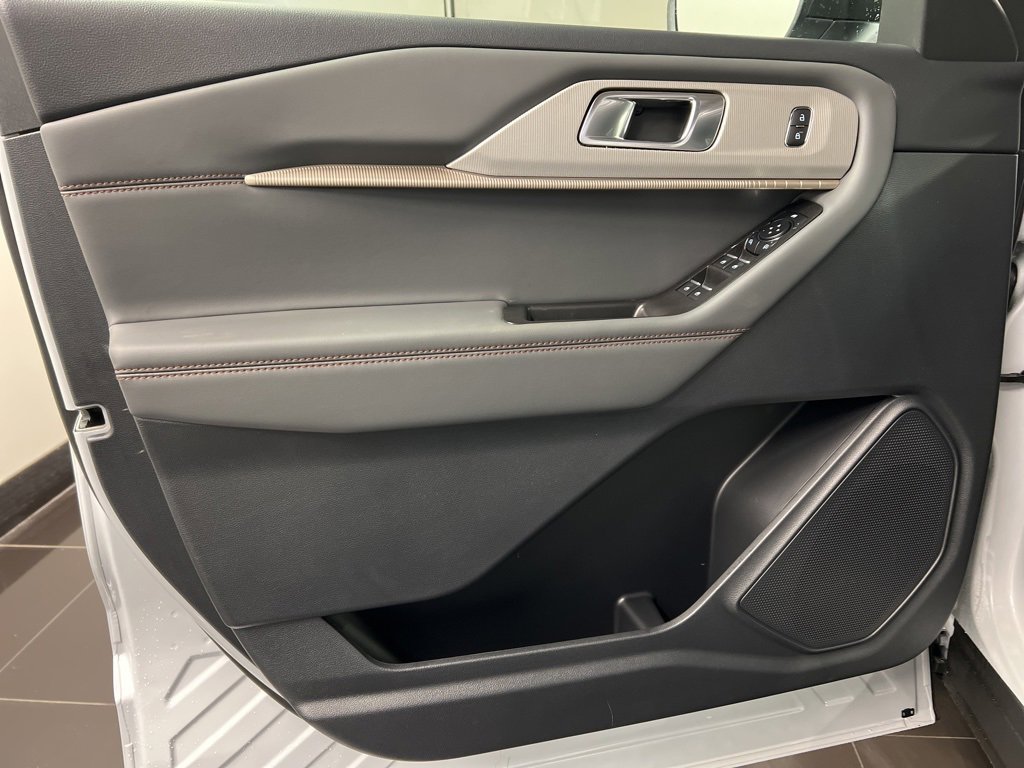 New 2026 Ford Explorer Active image 28