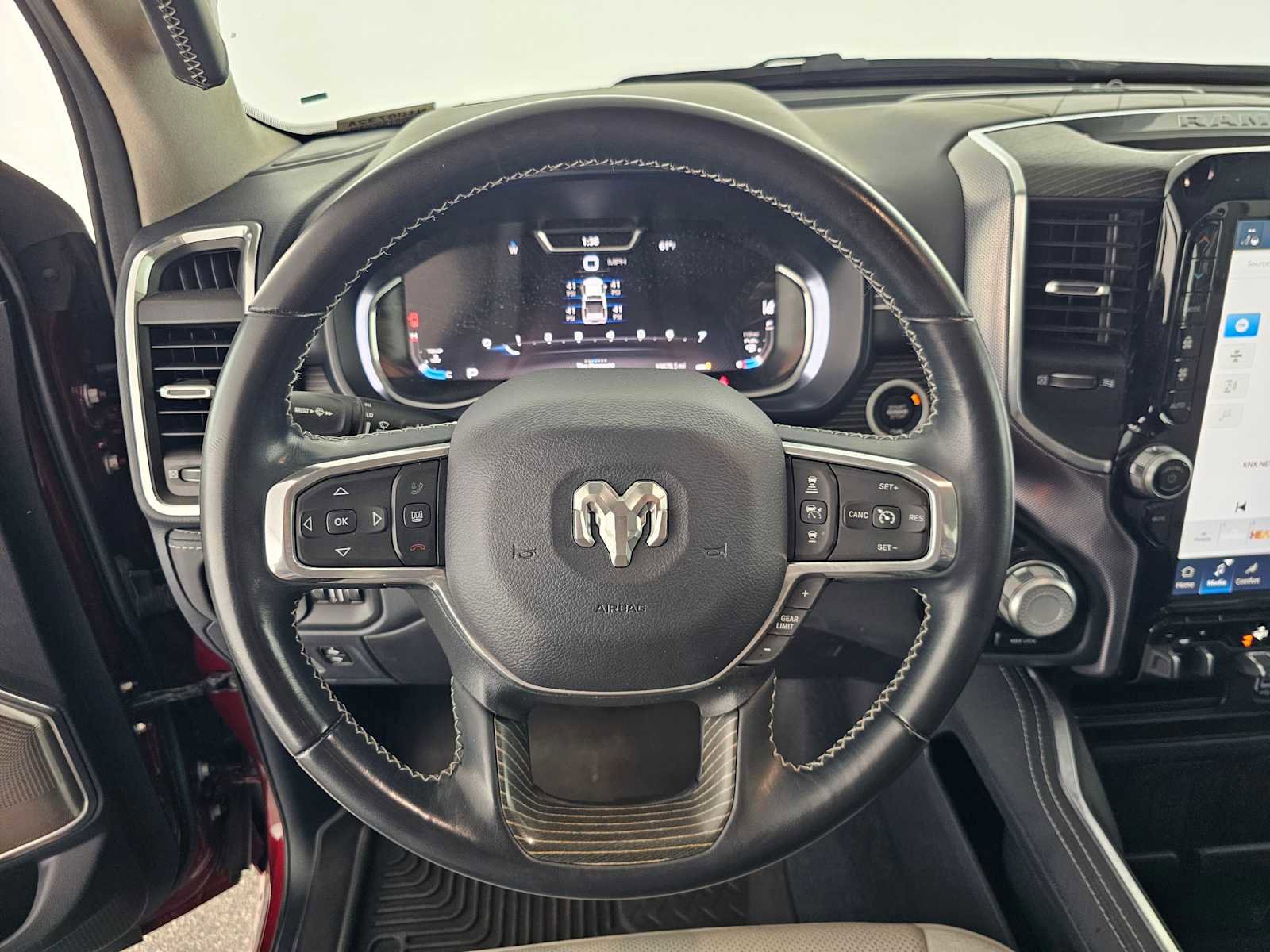 Used 2024 RAM 1500 Limited AWD/4WD image 24