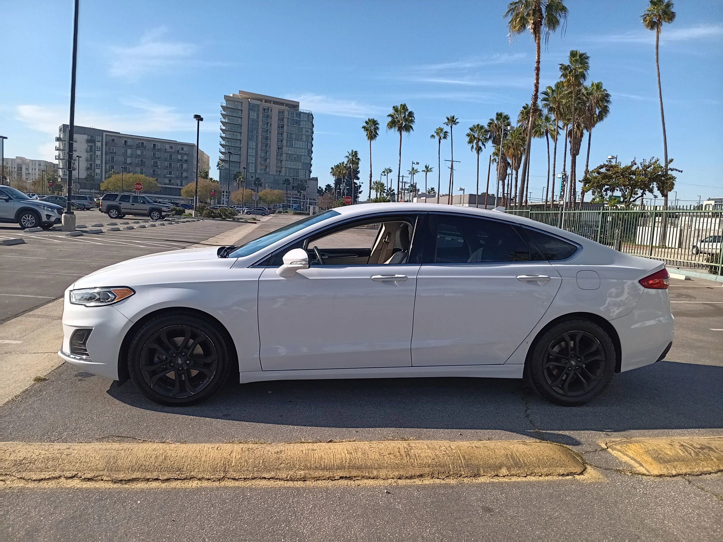 Used 2019 Ford Fusion SEL image 5