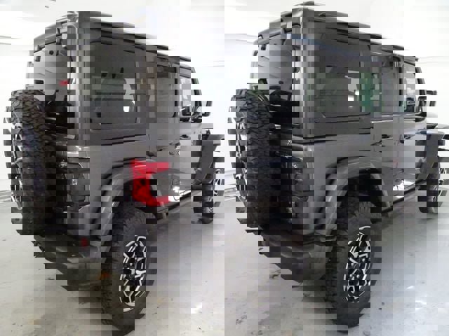 Certified 2024 Jeep Wrangler Unlimited Rubicon w/ Capability Package image 20