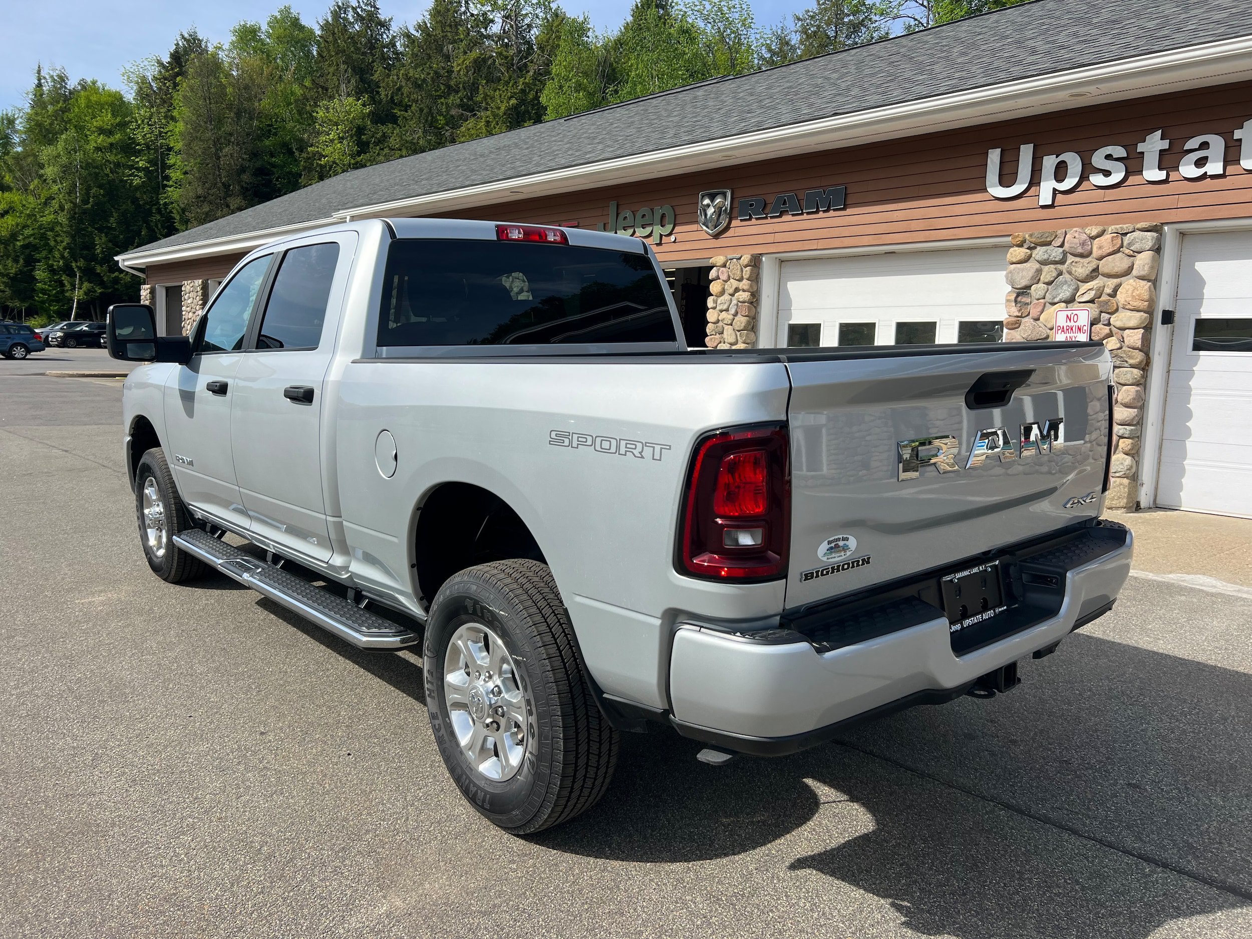 New 2026 RAM 2500 Big Horn AWD/4WD image 7