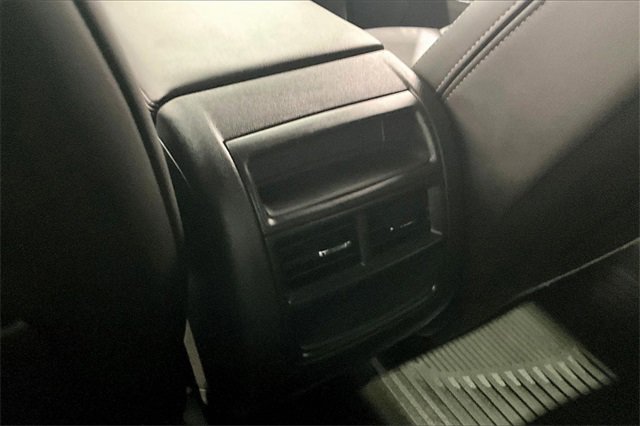Used 2023 Cadillac XT5 Premium Luxury image 10