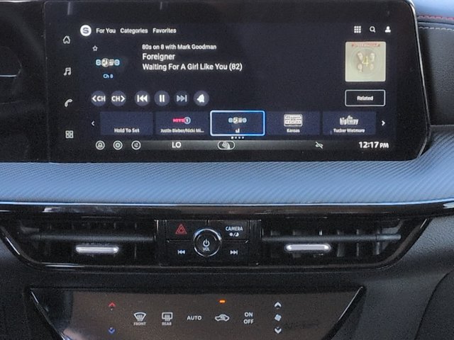 Certified 2026 Nissan Kicks SR FWD image 18