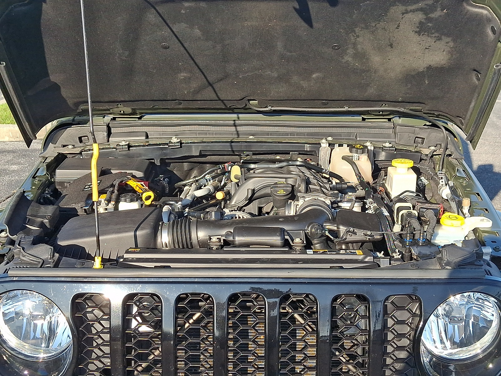 Used 2022 Jeep Gladiator Sport AWD/4WD image 26