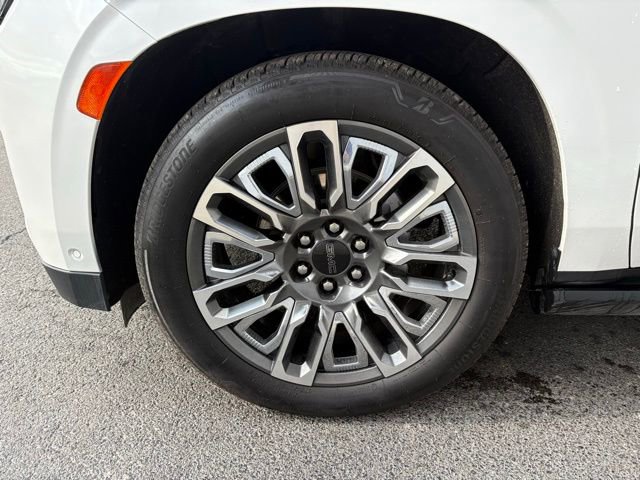 Used 2024 GMC Yukon Denali Ultimate image 9