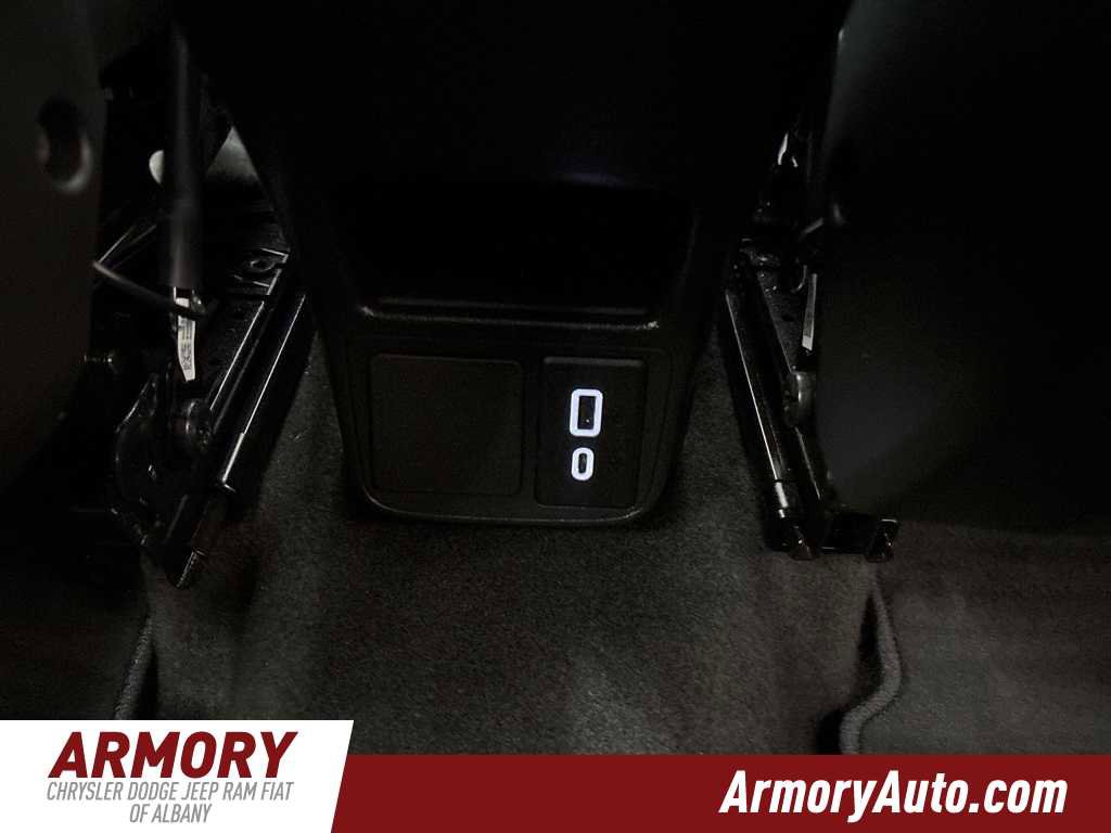 Used 2021 Buick Encore GX Preferred w/ Cold Weather Comfort Package image 31