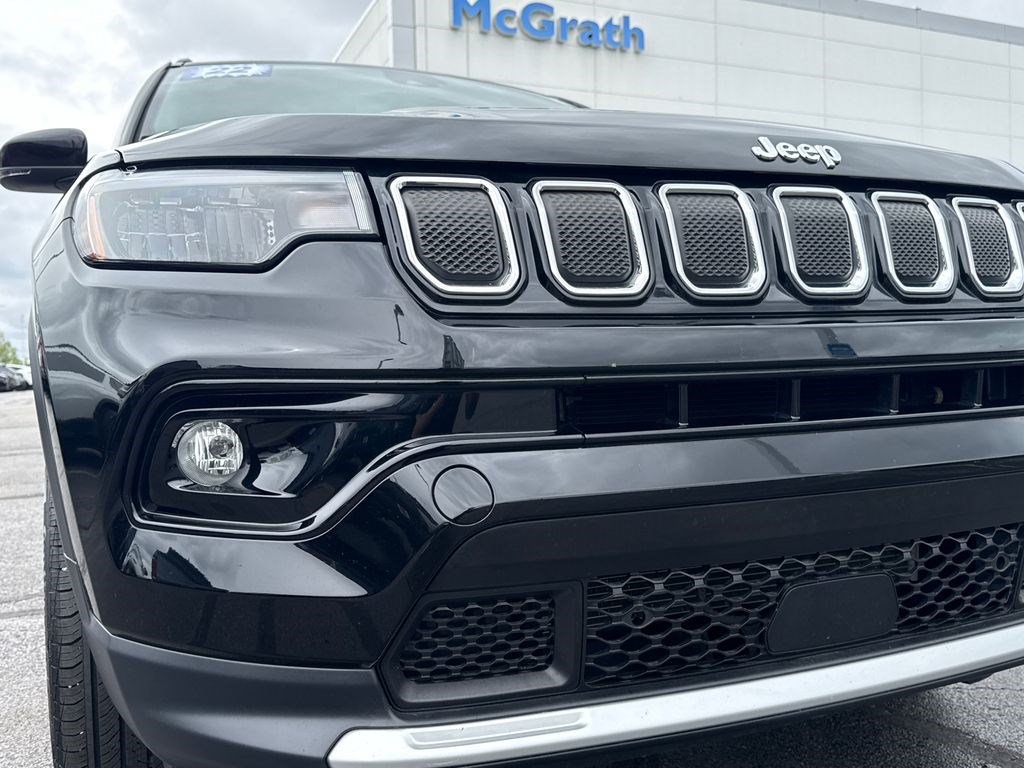 Used 2022 Jeep Compass Limited AWD/4WD image 13
