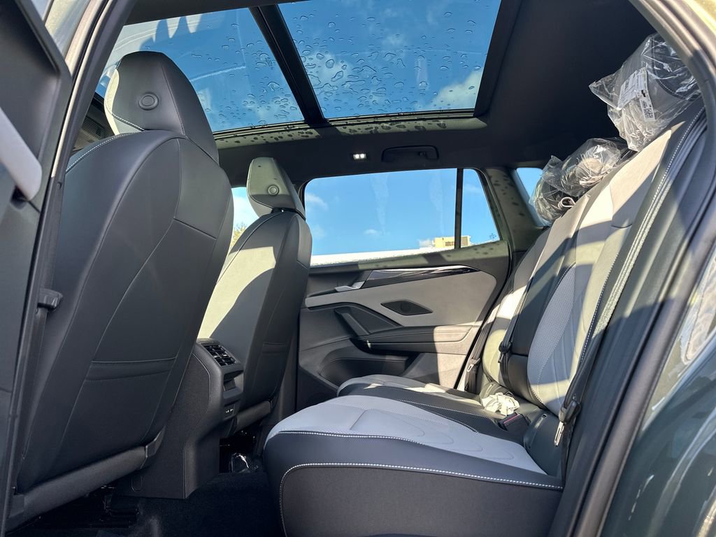 New 2026 Volkswagen Tiguan SE R-Line image 14