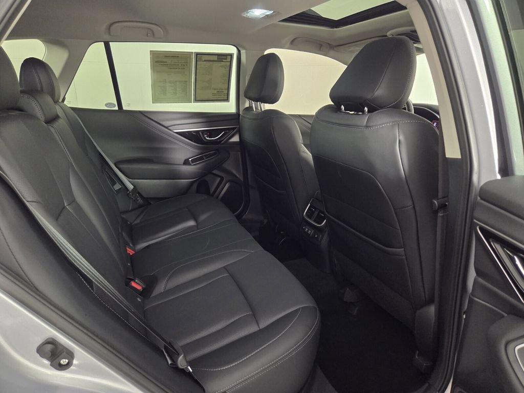 Used 2022 Subaru Outback Limited AWD/4WD image 29