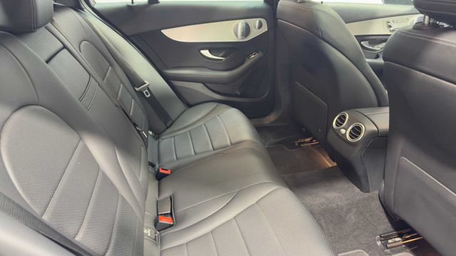Used 2021 Mercedes-Benz C 300 Sedan image 15