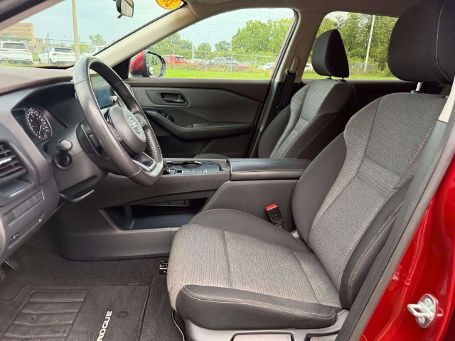 Used 2021 Nissan Rogue S FWD image 16