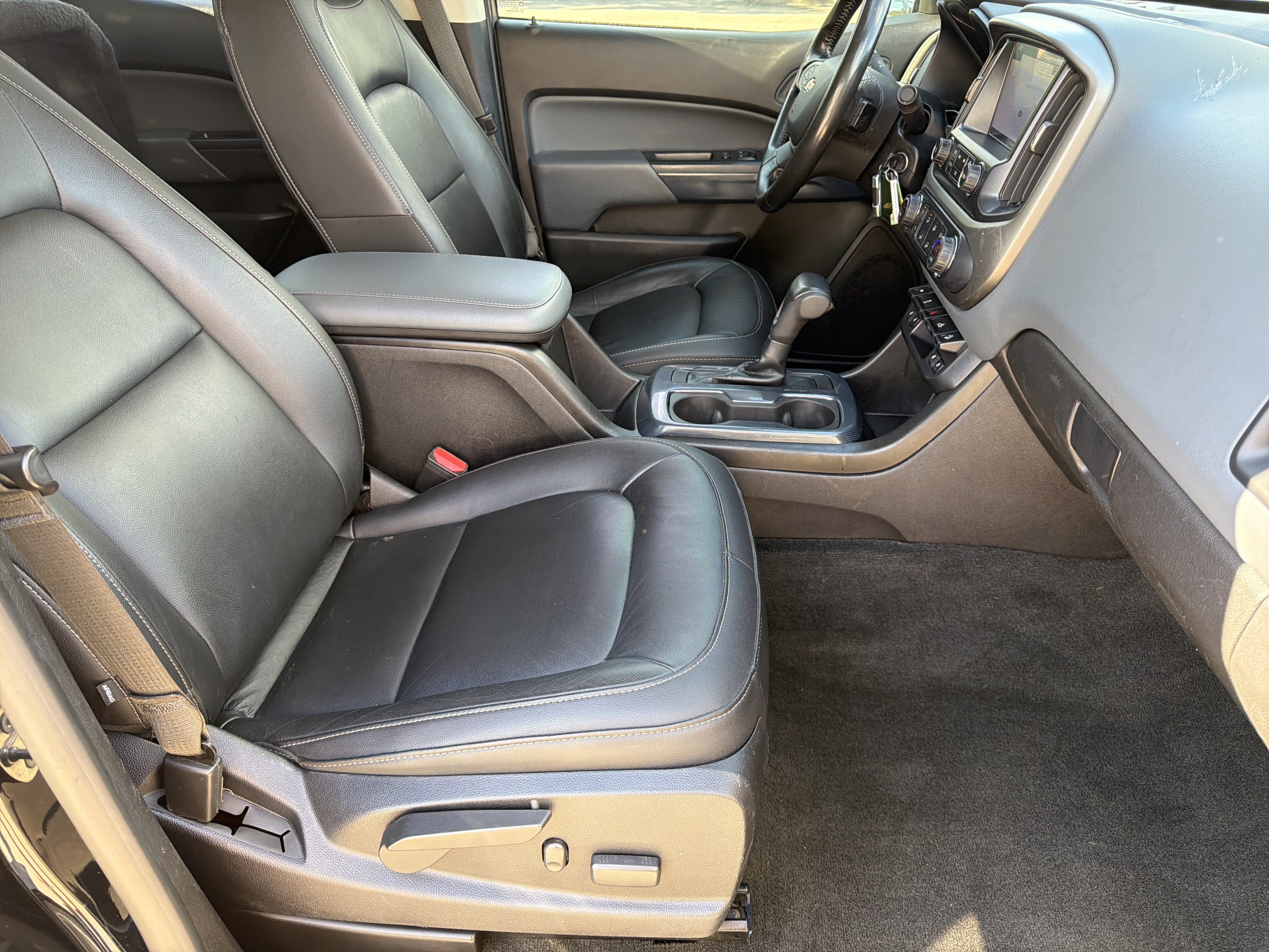 Used 2018 Chevrolet Colorado Z71 AWD/4WD image 13