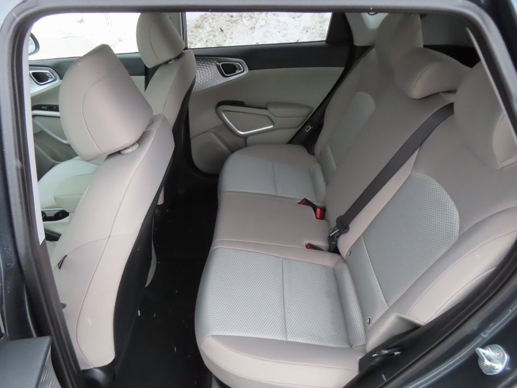 Certified 2023 Kia Soul LX image 28