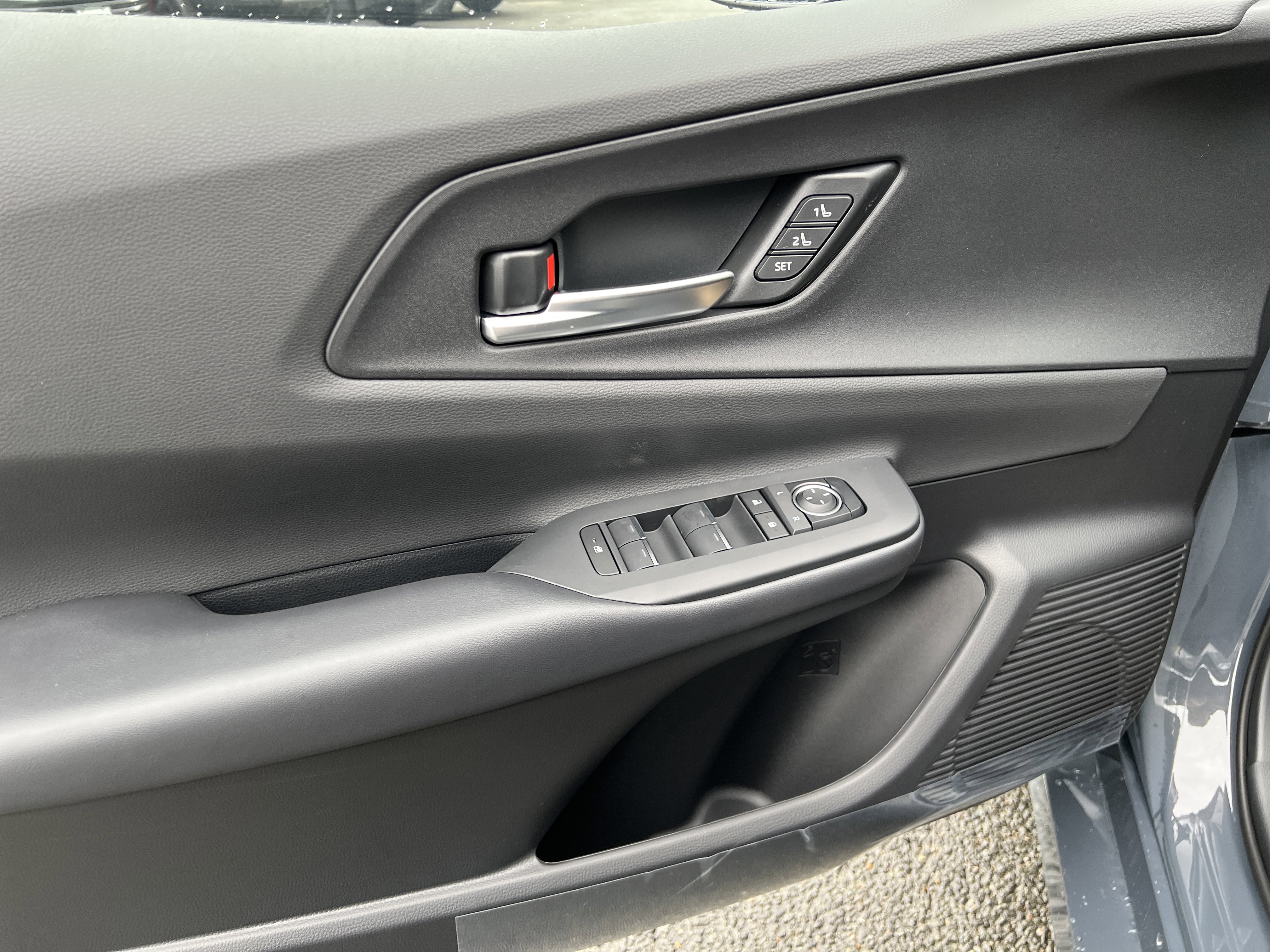 New 2026 Toyota Prius Plug-In Hybrid image 11