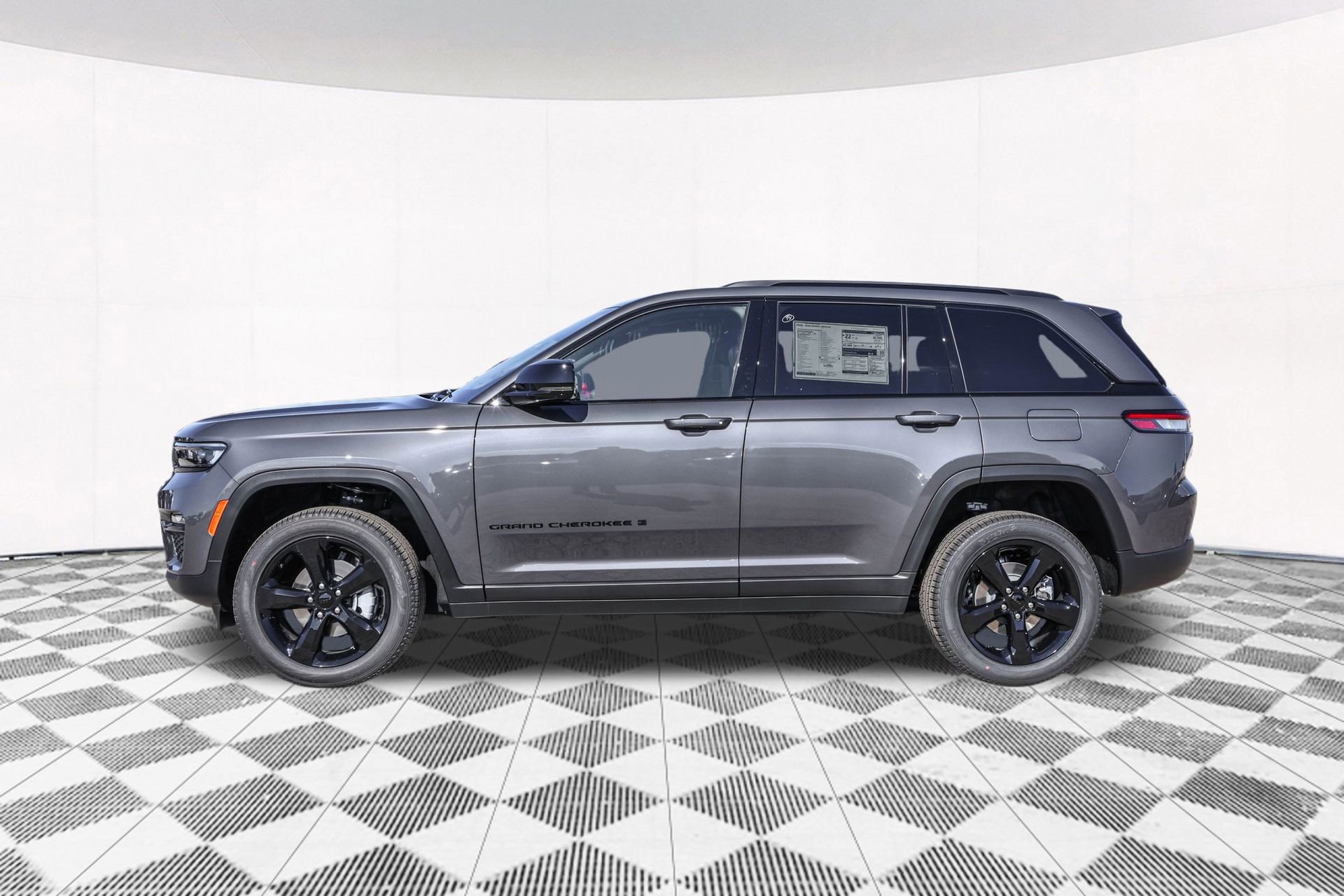 New 2025 Jeep Grand Cherokee Limited w/ Luxury Tech Group II image 12