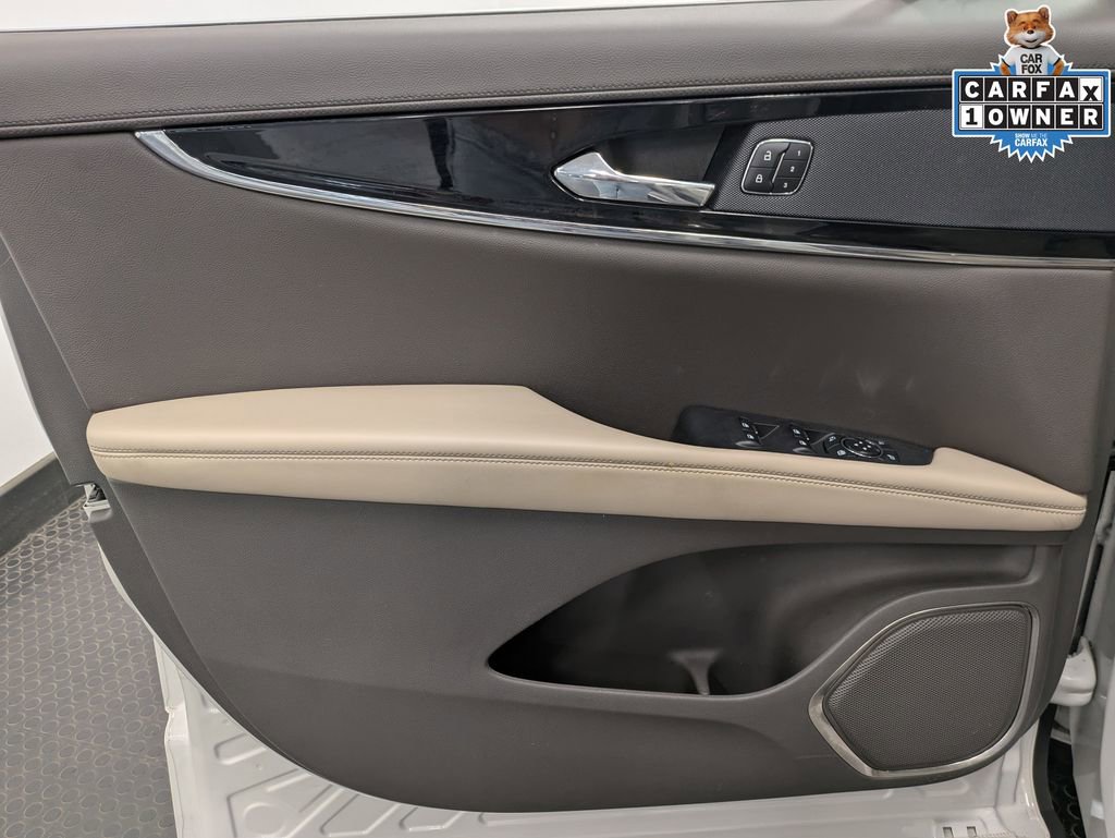 Certified 2023 Lincoln Nautilus AWD w/ Premium Package image 8
