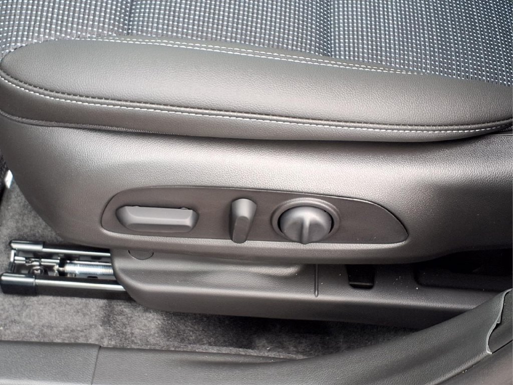 New 2026 Buick Envista Sport Touring w/ Convenience I Package FWD image 13