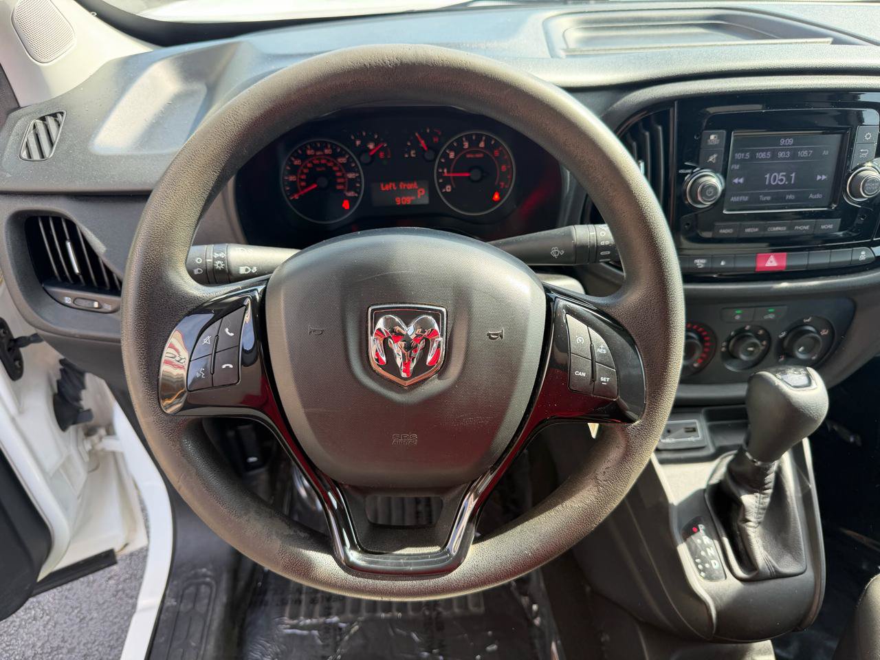 Used 2019 RAM ProMaster City Tradesman FWD image 23