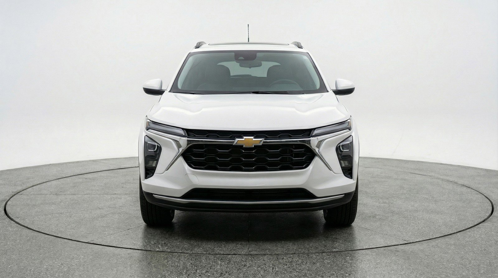 Used 2025 Chevrolet Trax LT w/ LT Convenience Package FWD image 2