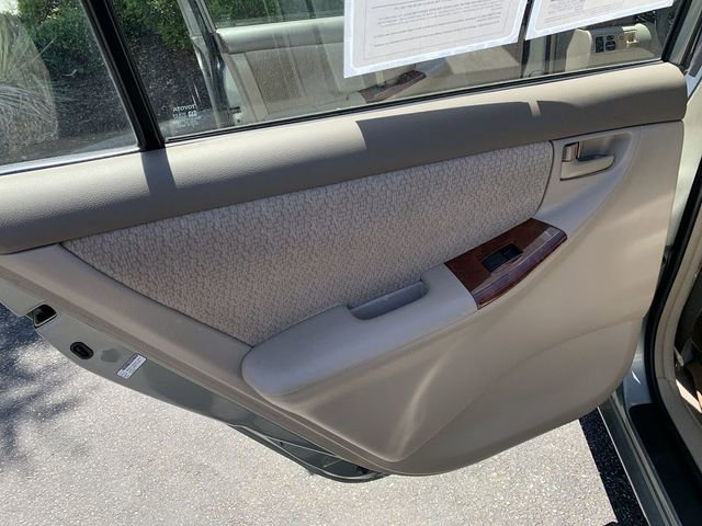 Used 2003 Toyota Corolla CE FWD image 15