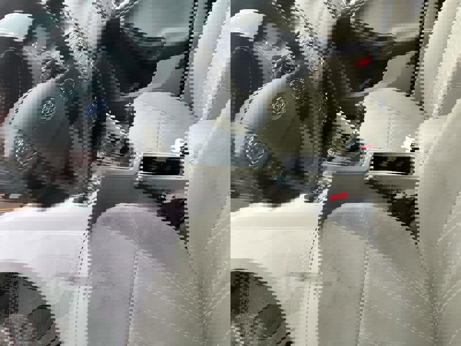 Used 2015 Ford Focus SE image 26