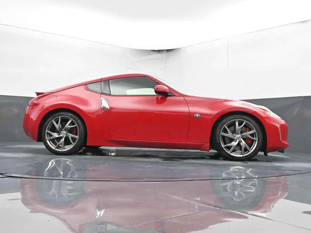 Used 2016 Nissan 370Z Coupe RWD image 36