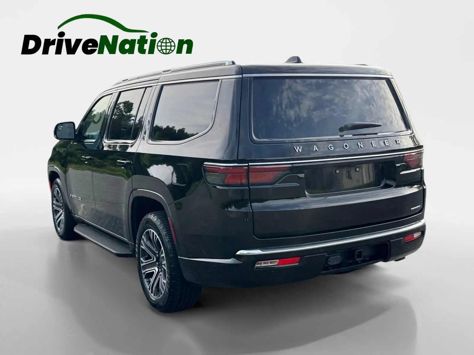 Used 2024 Jeep Wagoneer Series II w/ Flexible Seating Group AWD/4WD image 7